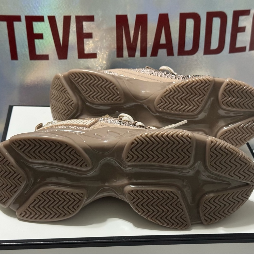 NEW! Mistica Steve Madden woman’s brown Sneakers size 8 - Picture 3 of 6